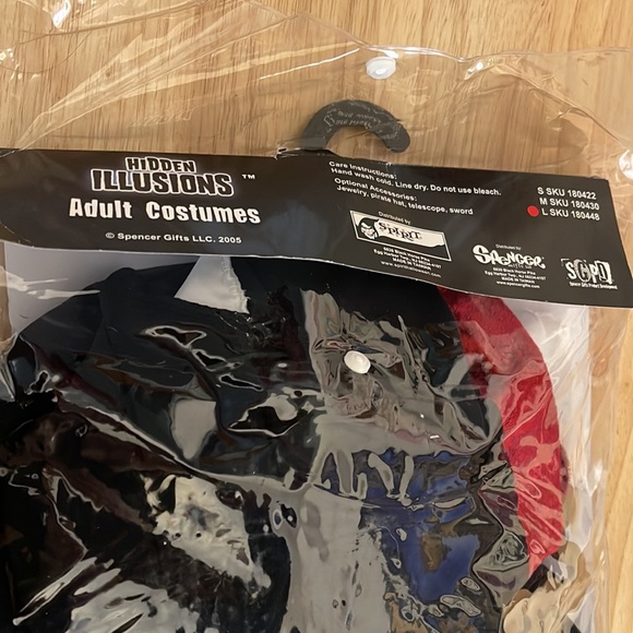 Spirit Halloween Hidden Illusions Bar Wench Sexy Pirate Costume Large L 10 12 - Picture 4 of 4